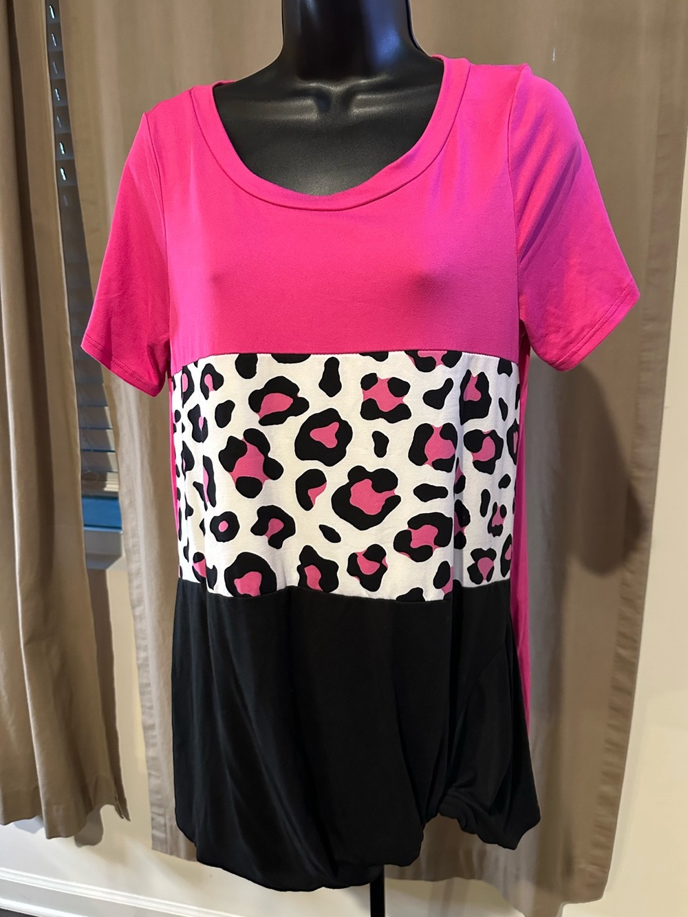 Colorblock Leopard Print Scoop Neck Top - Pink & Black